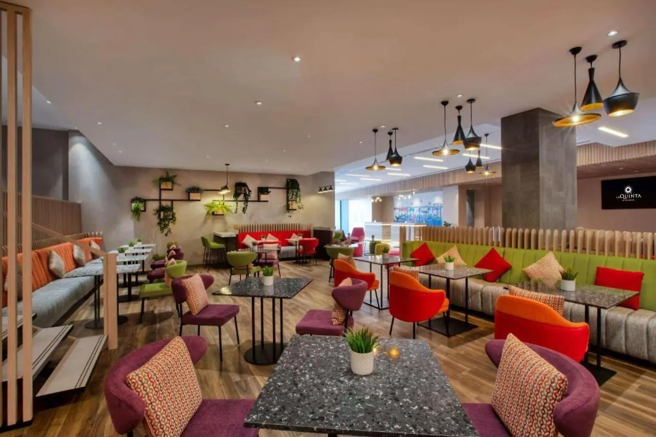 **** Hotel La Quinta By Wyndham Dubai Jumeirah United Arab Emirates